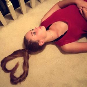 Meet your Posher, Halle